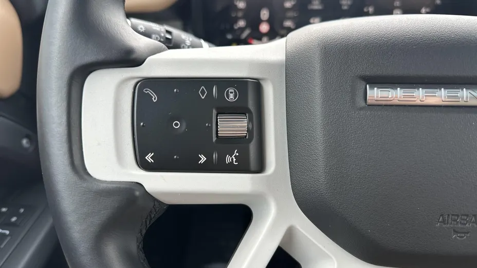 LAND ROVER Defender Defender 110 3.0 D250 mHEV X-Dynamic HSE