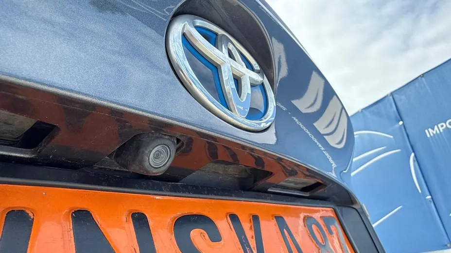 TOYOTA C-HR -