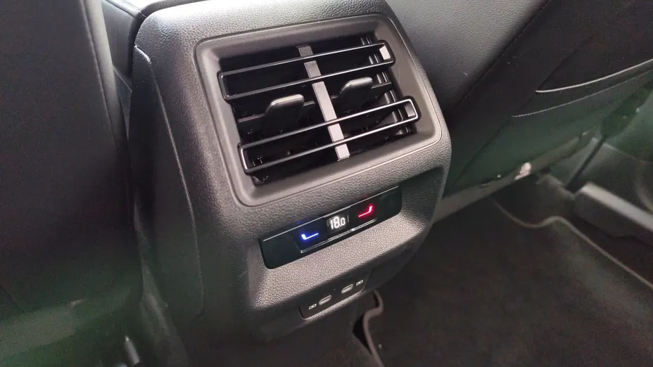 VOLKSWAGEN Tayron Tayron 1.5 TSI eHybrid PHEV 150kW Elegance DSG