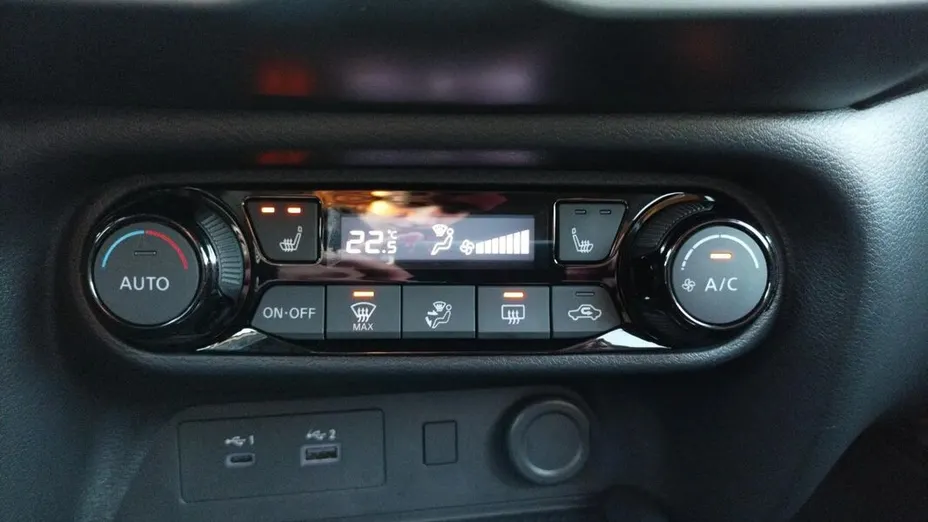 NISSAN Juke Juke 1.0 DIG-T Acenta DCT