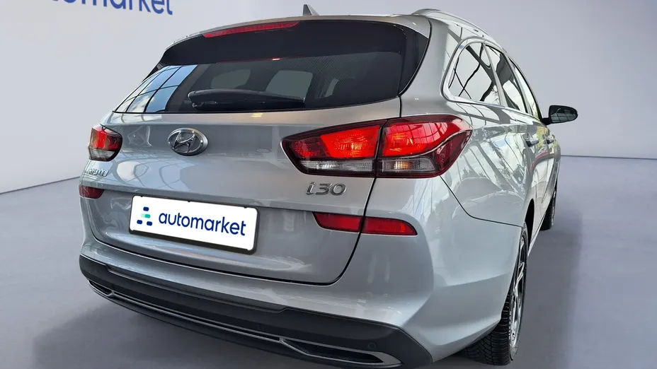 HYUNDAI i30 i30 1.6 D Comfort DCT