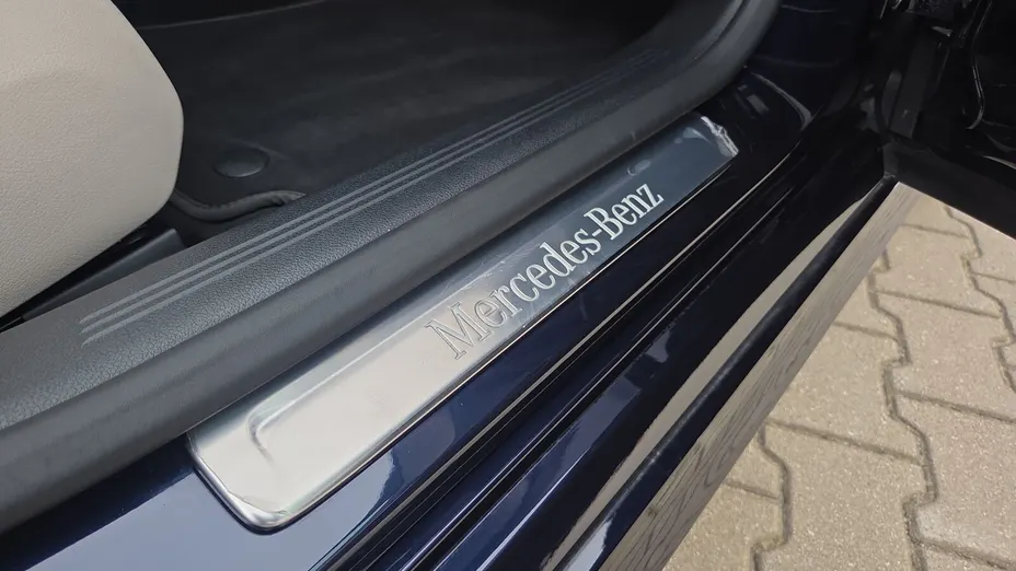 MERCEDES-BENZ E Klasa E 220 d mHEV 4-Matic Avantgarde 9G-Tronic