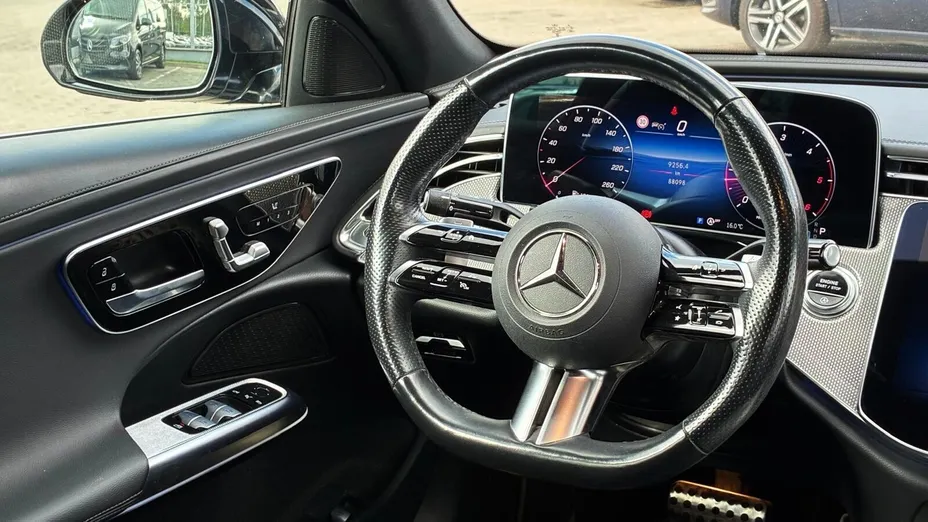 MERCEDES-BENZ E Klasa -