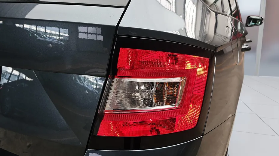 SKODA Fabia Fabia 1.0 TSI Ambition