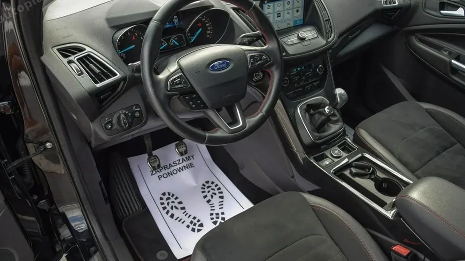 FORD Kuga -
