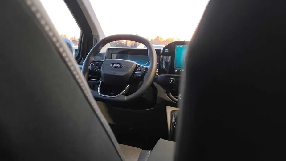 FORD Transit Custom Transit Custom Kombi 2.0 EcoBlue 320 L2H1 Limited M1 Nowy