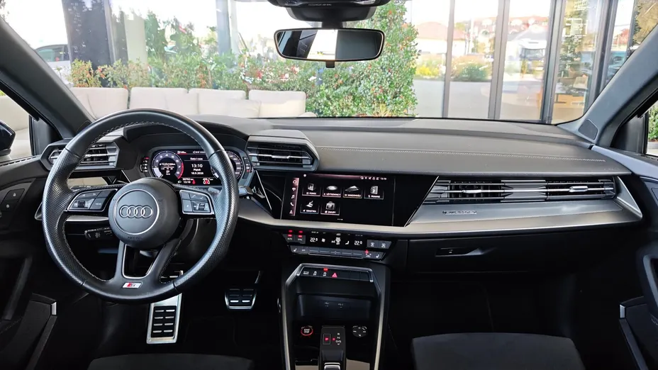 AUDI S3 Sportback -