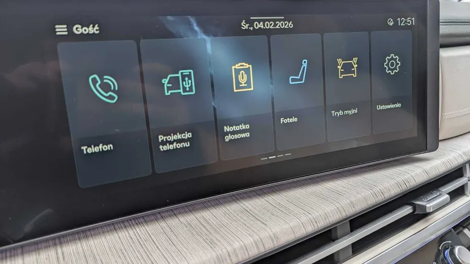 HYUNDAI Santa Fe Santa Fe 1.6 T-GDI HEV Calligraphy 4WD aut 6os. Nowy