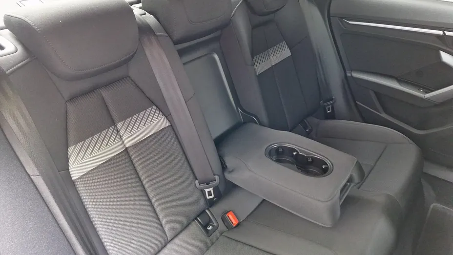 AUDI A3 Limousine -