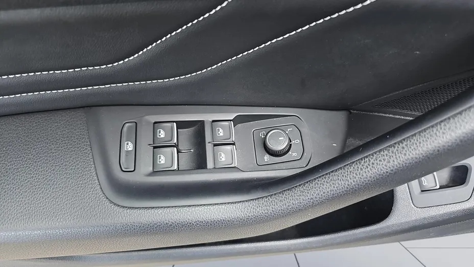 VOLKSWAGEN Arteon Arteon 2.0 TSI Elegance DSG