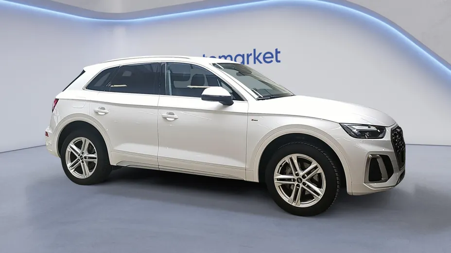 AUDI Q5 Q5 40 TFSI mHEV Quattro S Line S tronic