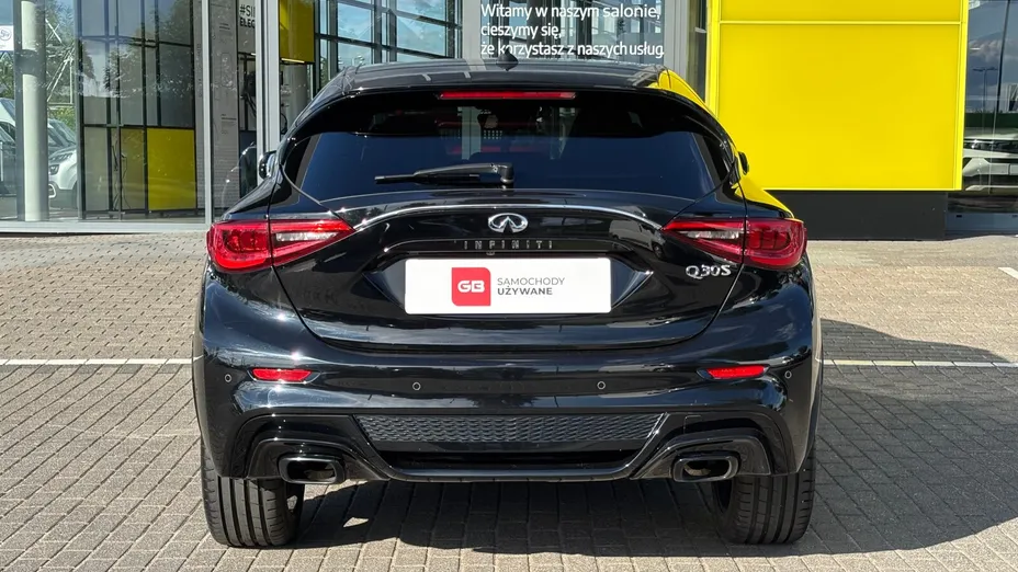 INFINITI Q30 Q30 1.5d City Black Edition