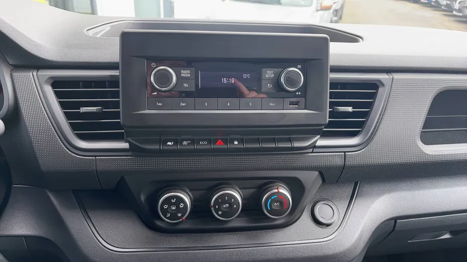 RENAULT Trafic -