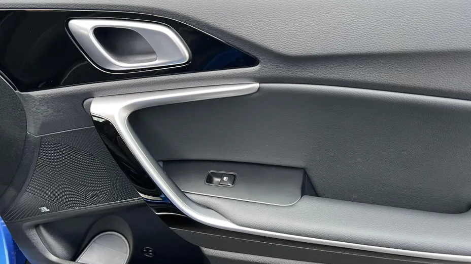 KIA XCeed XCeed 1.5 T-GDI Business Line DCT