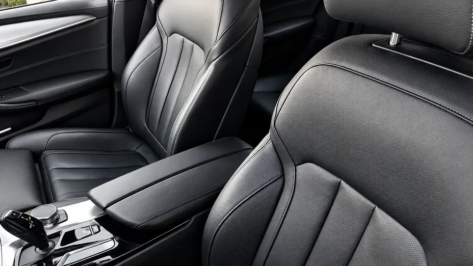 BMW Seria 5 520d xDrive Luxury Line