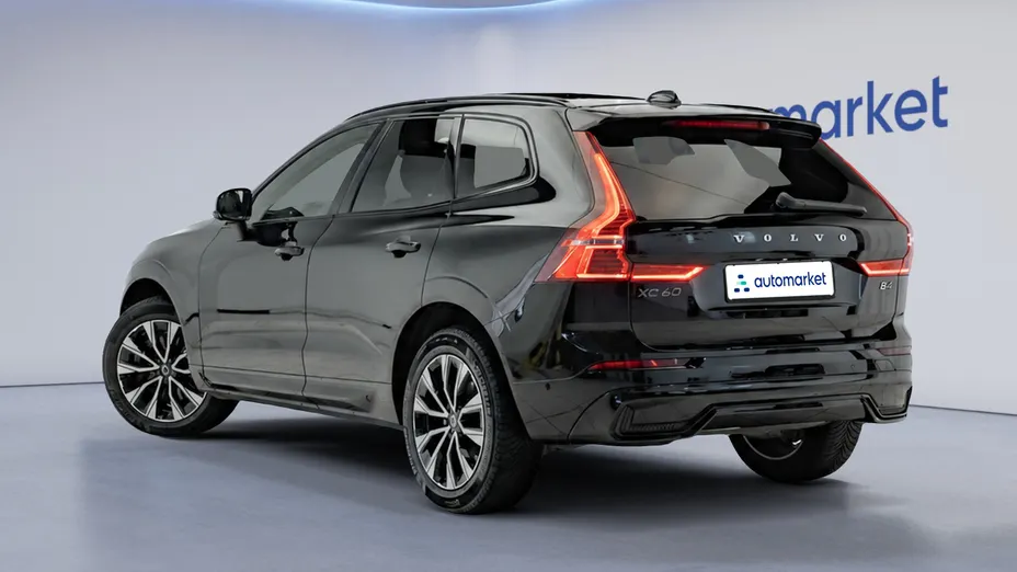 VOLVO XC60 XC60 B4 D AWD Ultimate Dark aut