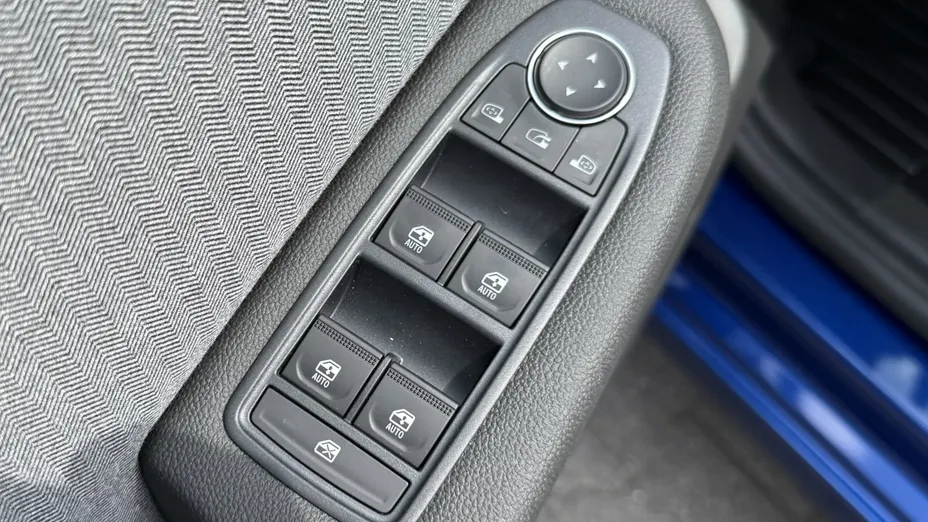 RENAULT Clio Clio 1.0 TCe Techno LPG Nowy