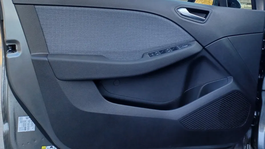 RENAULT Clio Clio 1.0 TCe Techno LPG Nowy