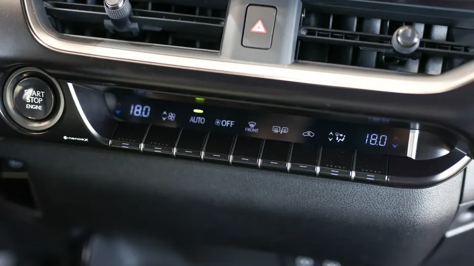 LEXUS UX UX 200 GPF Elegance 2WD