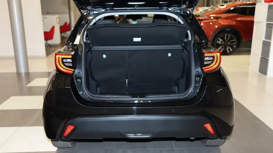 TOYOTA Yaris Yaris Hybrid 1.5 Style
