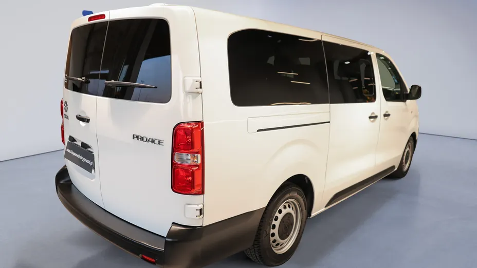 TOYOTA Proace Proace Kombi 2.0 D-4D Long 2,8t