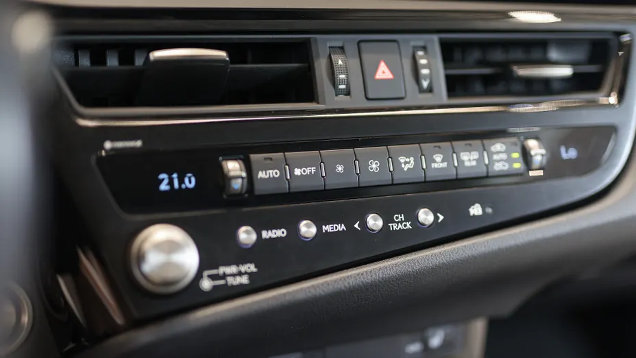 LEXUS ES ES 300h Business Edition