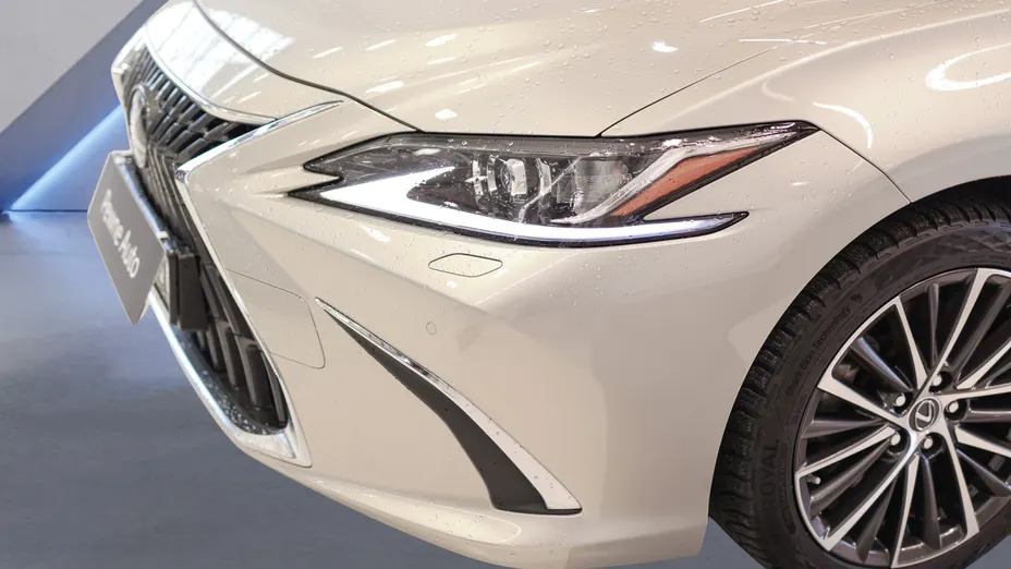 LEXUS ES ES 300h Business Edition
