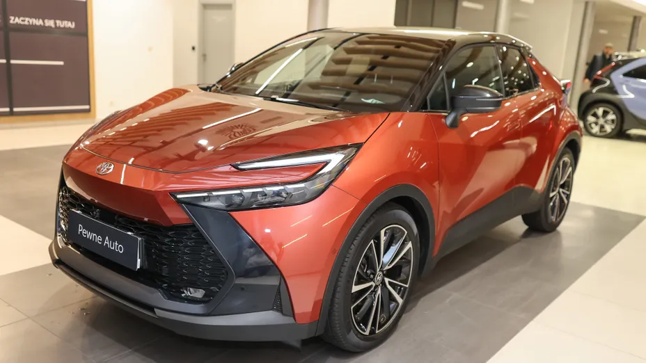 TOYOTA C-HR C-HR 1.8 Hybrid Executive