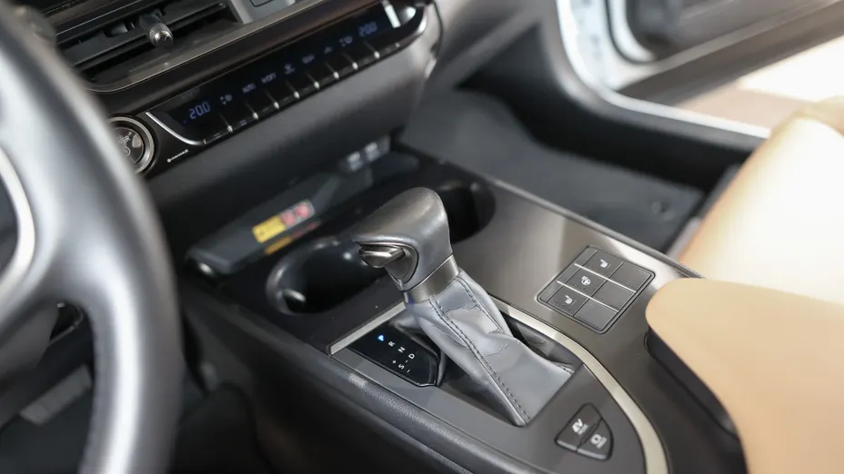 LEXUS UX UX 250h GPF F Sport 2WD