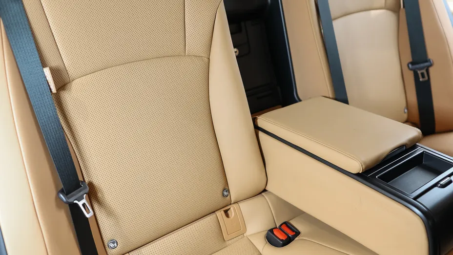 LEXUS ES ES 300h F Sport Design
