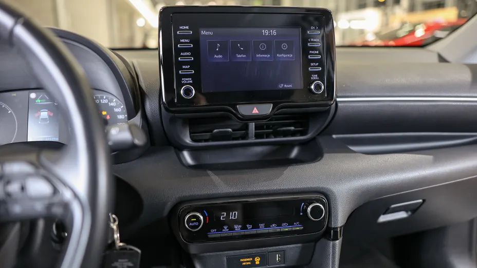TOYOTA Yaris Yaris Hybrid 1.5 Comfort