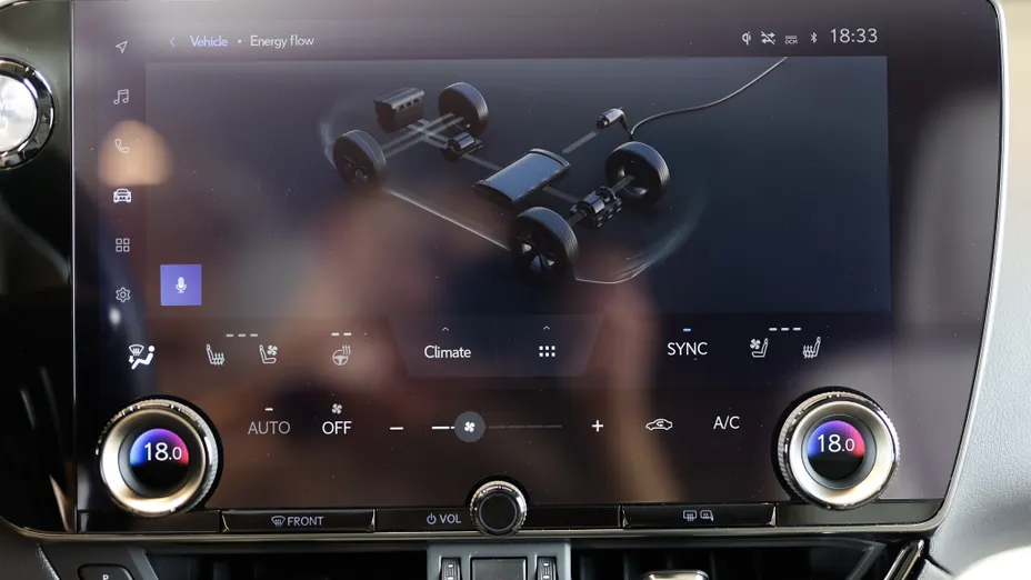 LEXUS NX NX 450h+ Omotenashi AWD
