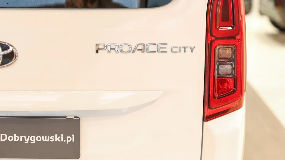 TOYOTA Proace City Verso Proace City Verso 1.2 D-4T Family