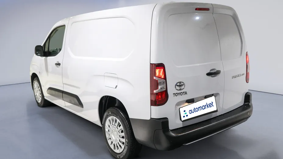 TOYOTA Proace City Proace City 1.5 D-4D Long 2,4t Active