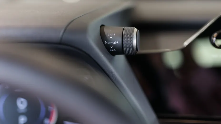LEXUS UX UX 250h GPF Elegance 2WD
