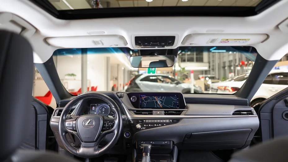 LEXUS ES ES 300h Business Edition +