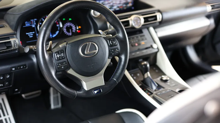 LEXUS RC RC F Carbon