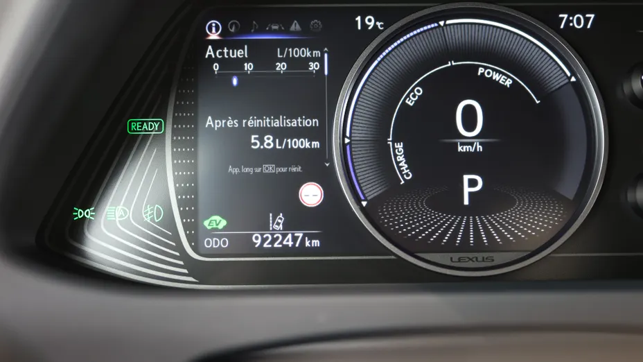 LEXUS UX UX 250h GPF Business 2WD