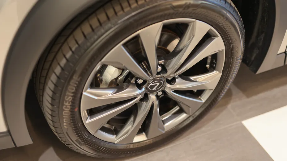 LEXUS UX UX 300h F Sport Design
