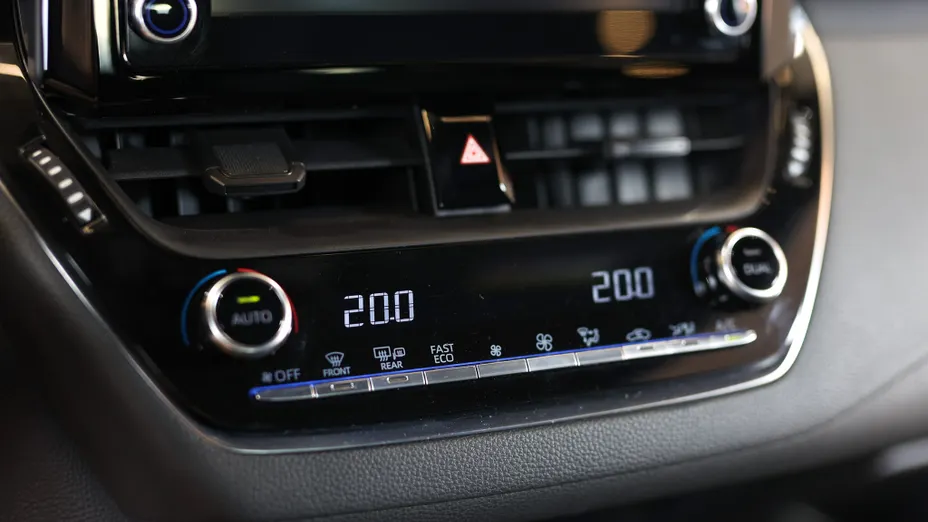 TOYOTA Corolla Corolla 1.8 Hybrid Active