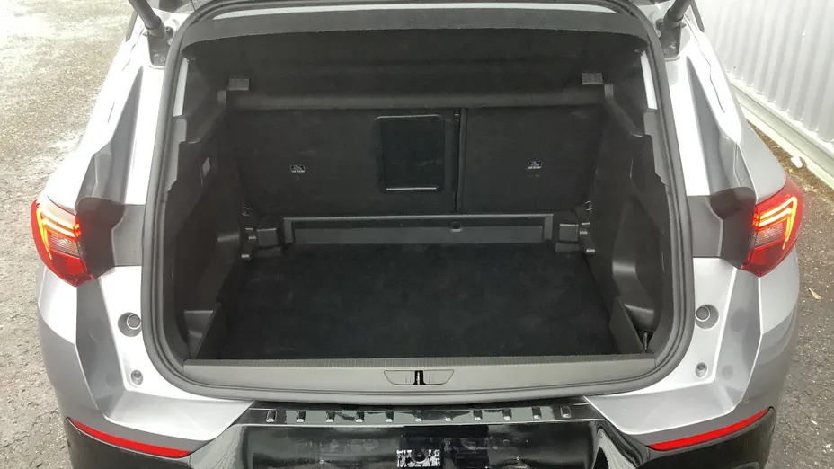 OPEL Grandland -