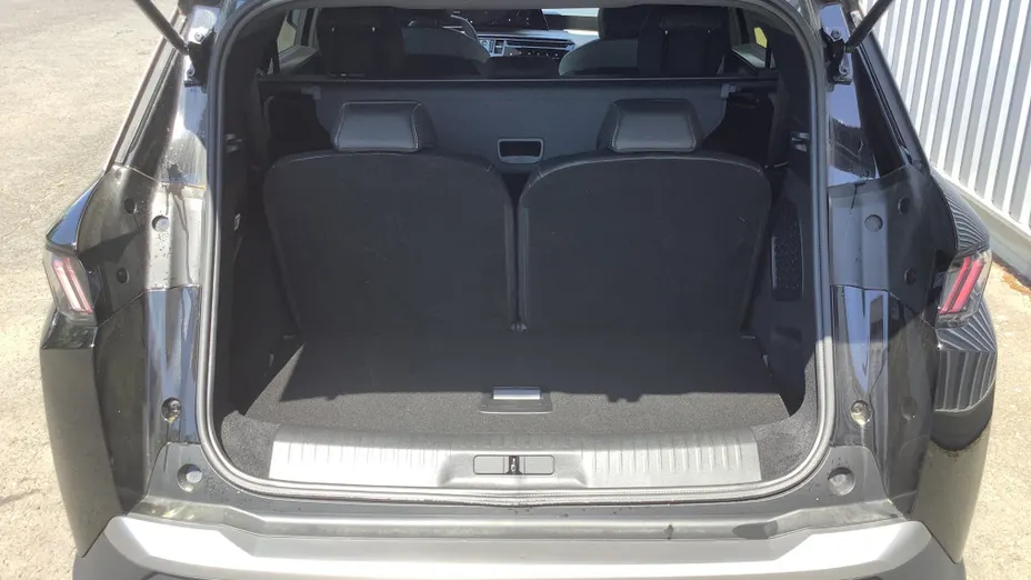 PEUGEOT 5008 -