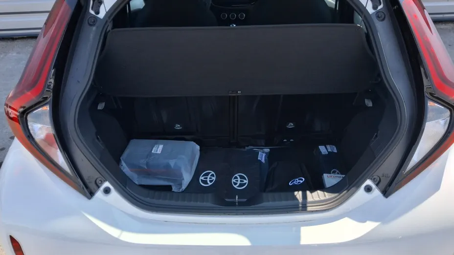 TOYOTA Aygo X -