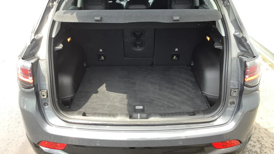 JEEP Compass -