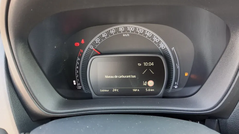 TOYOTA Aygo X -