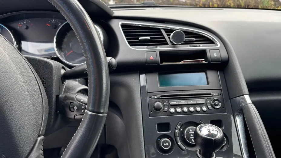 PEUGEOT 3008 3008 2.0 HDi Allure