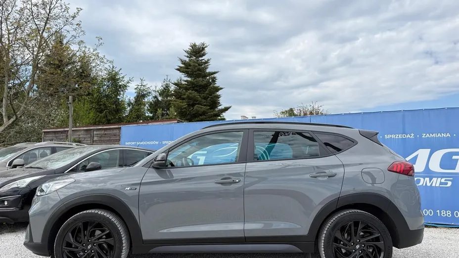 HYUNDAI Tucson -