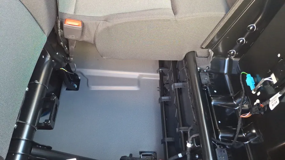 VOLKSWAGEN Crafter Crafter 35 BiTDI 4Motion (13,6m3) aut Nowy