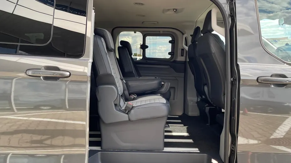 FORD Tourneo Custom Tourneo Custom 2.0 EcoBlue 320 L2 Titanium aut Nowy