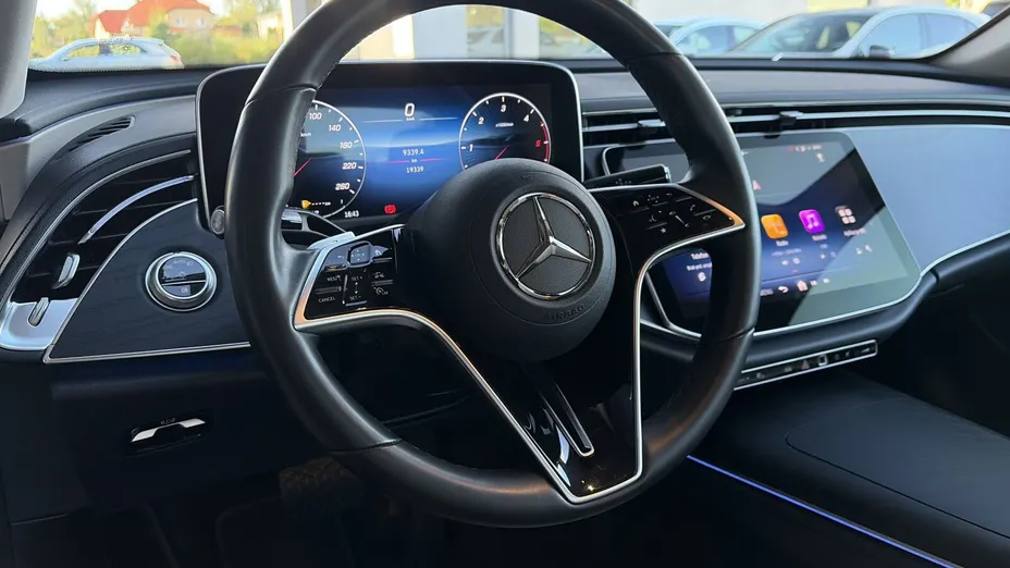 MERCEDES-BENZ E Klasa E 220 d mHEV 4-Matic Avantgarde 9G-Tronic
